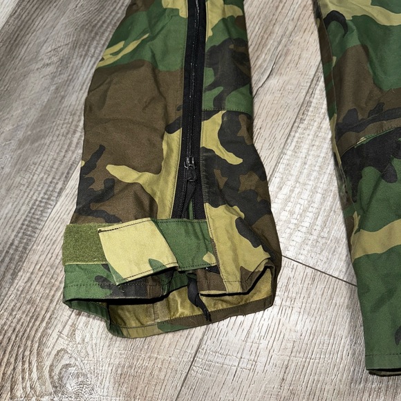 Vintage BDU US military army camo extended cold weather trousers pants S/M rain - Picture 6 of 11